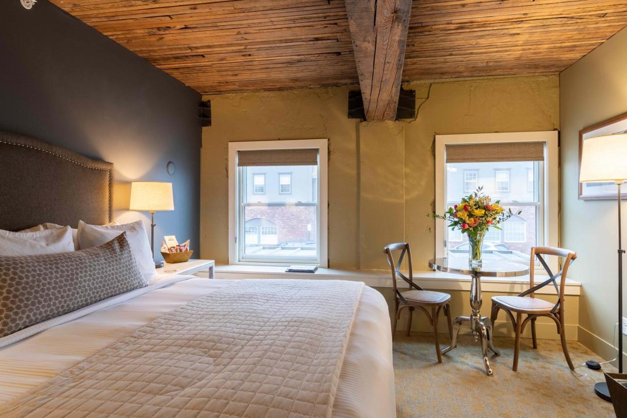 Inn At Lynden Екстериор снимка