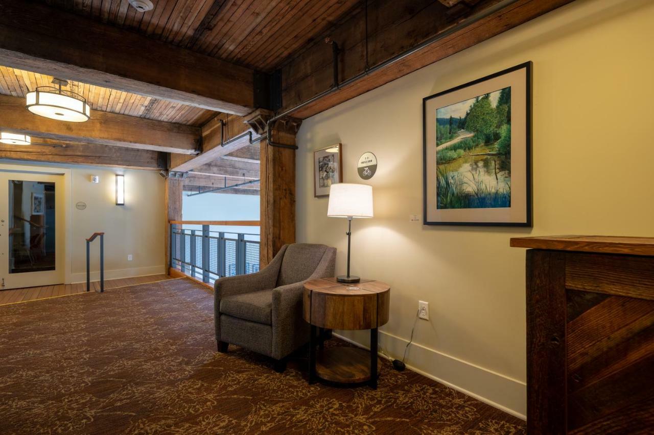 Inn At Lynden Екстериор снимка